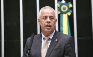 Com o apoio do PP a Casagrande e Ricardo, como fica Evair de Melo?